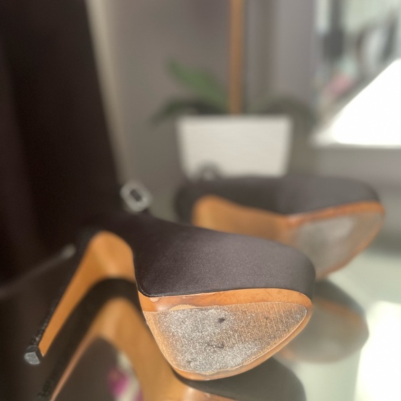 Vintage H by Halston platform heels - Picture 5 of 5